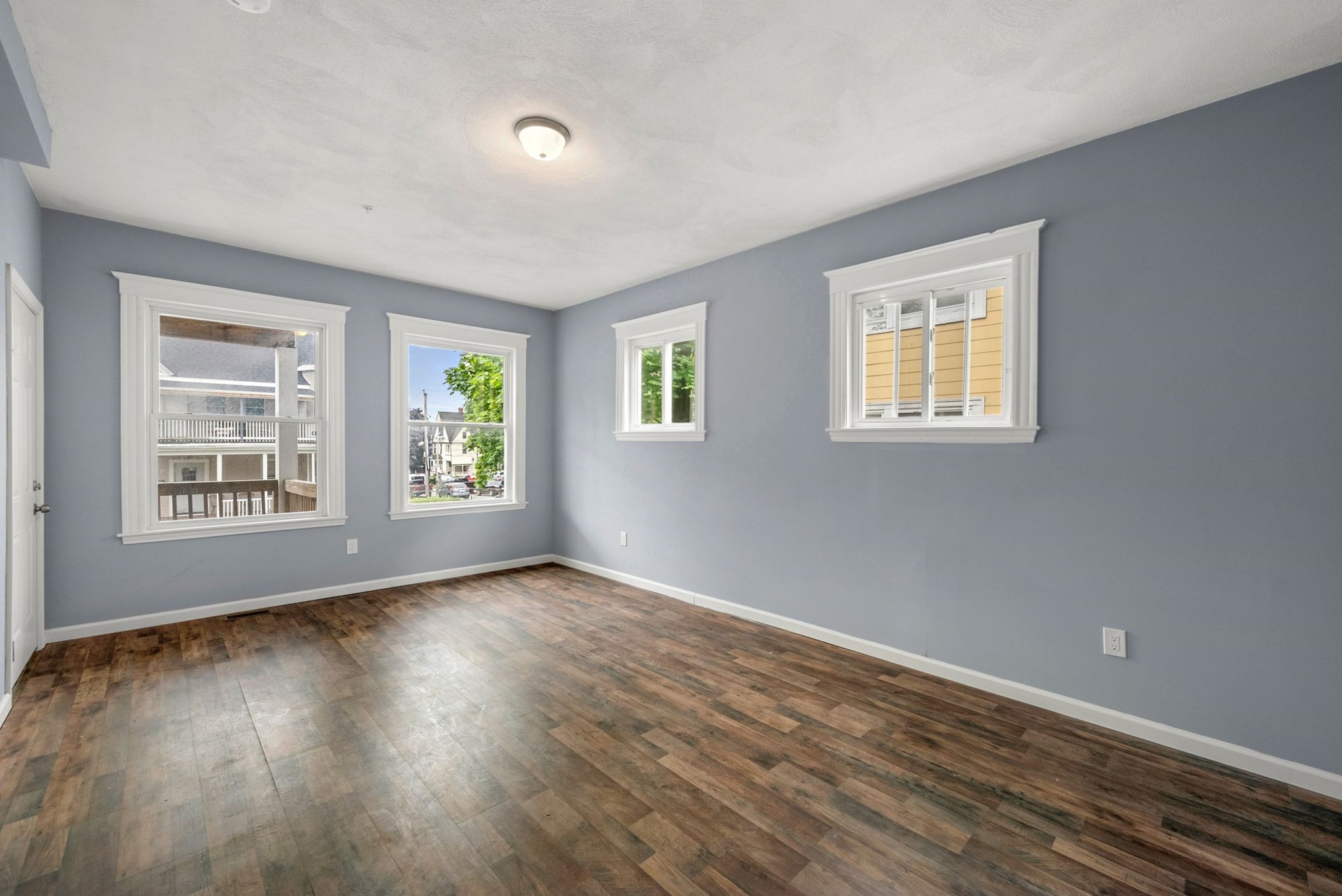 roxbury - #73404038