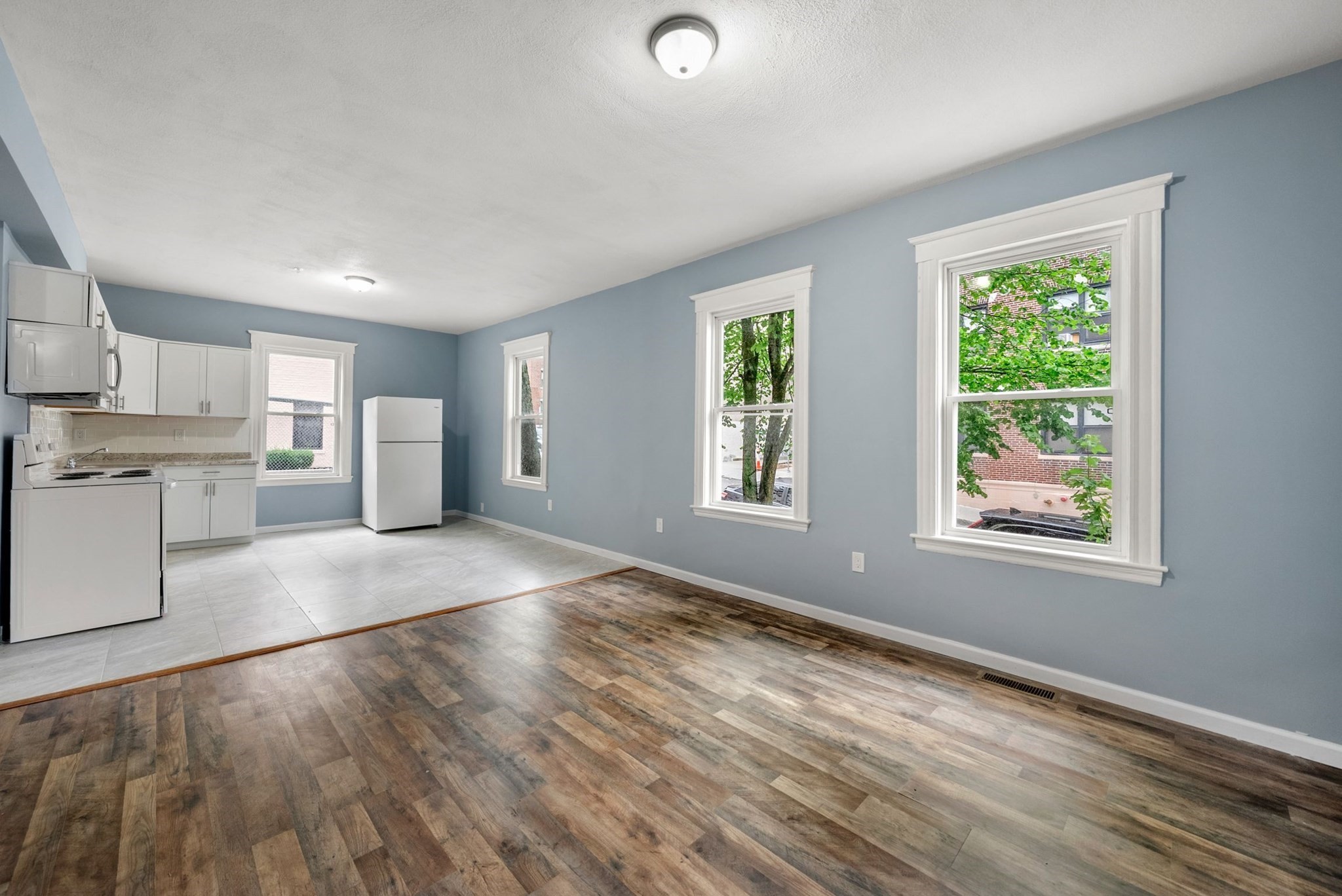 roxbury - #73404038