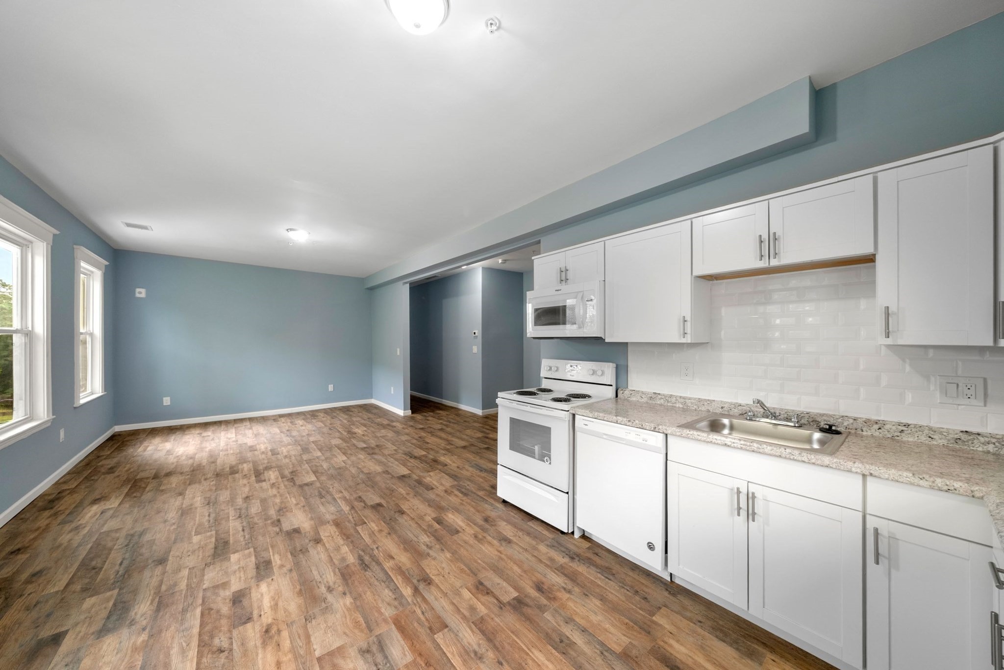 roxbury - #73404038