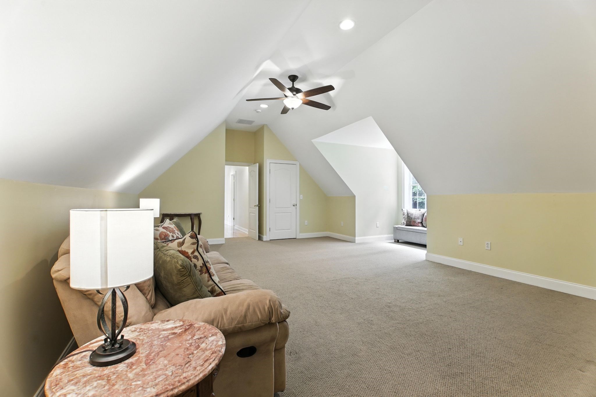 belchertown - #73404117