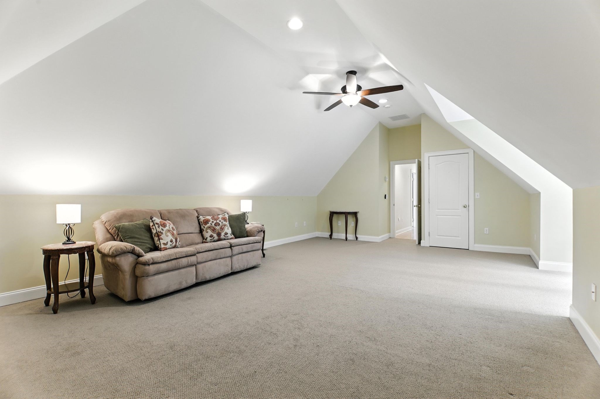 belchertown - #73404117