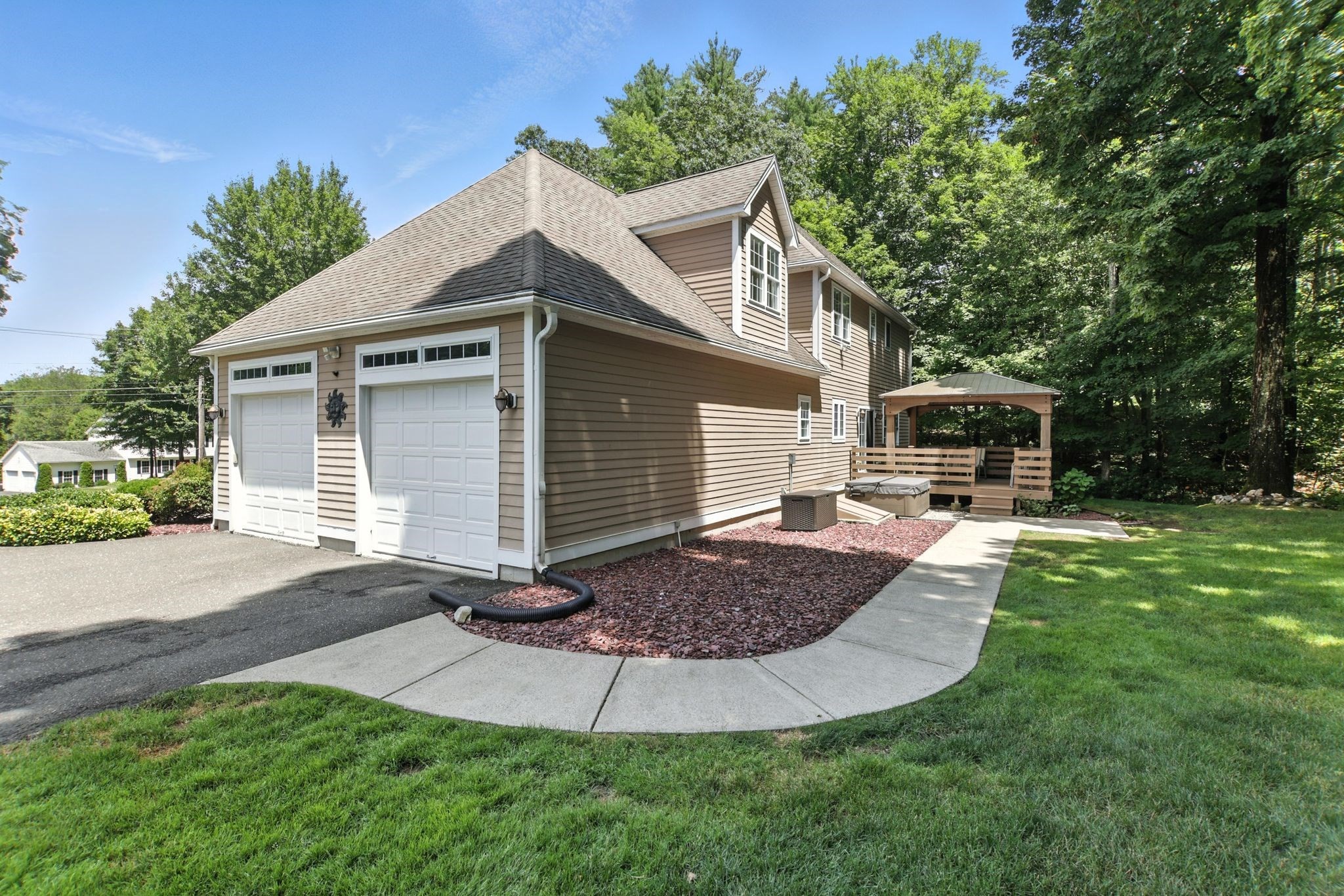 belchertown - #73404117