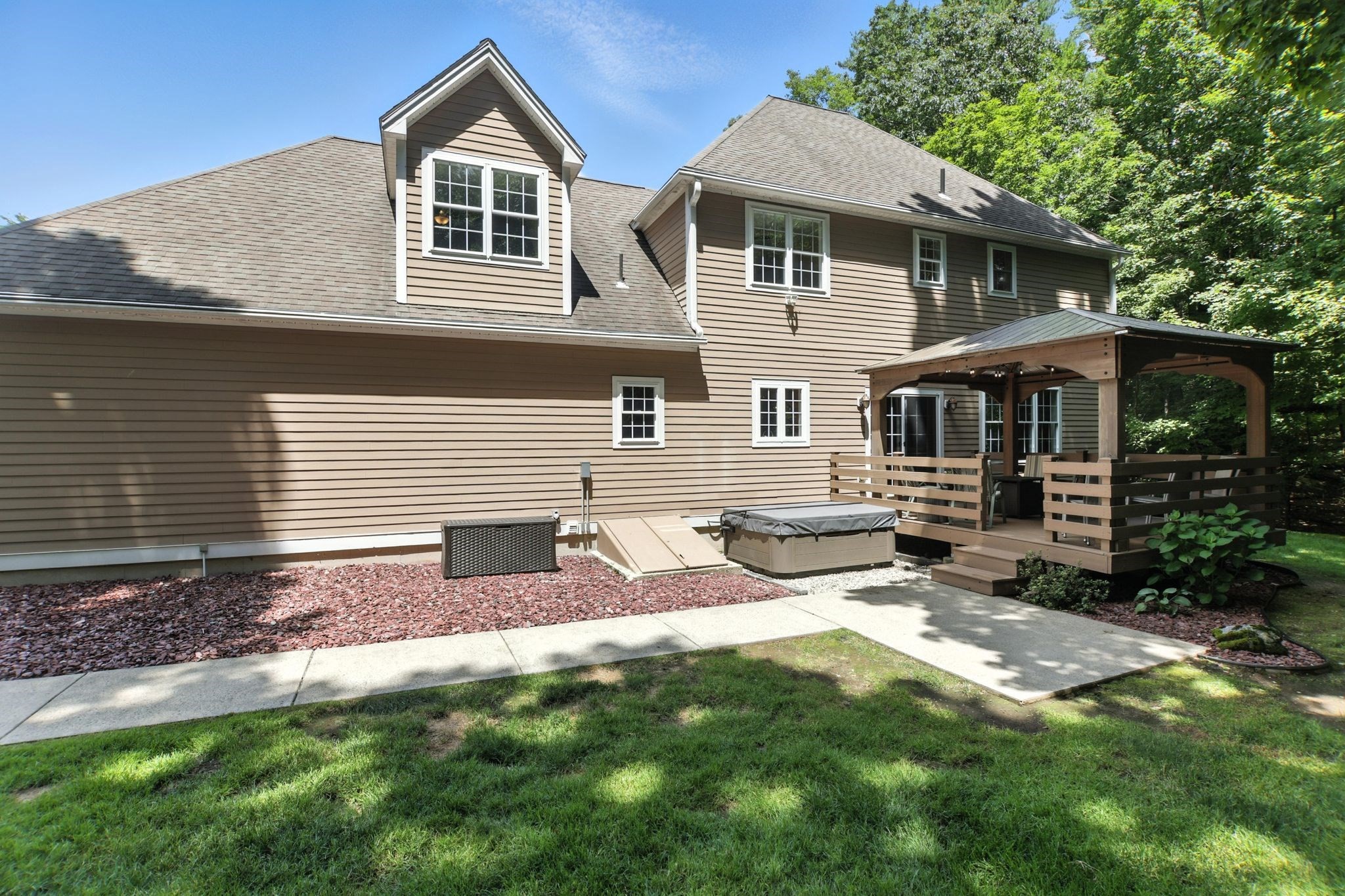 belchertown - #73404117