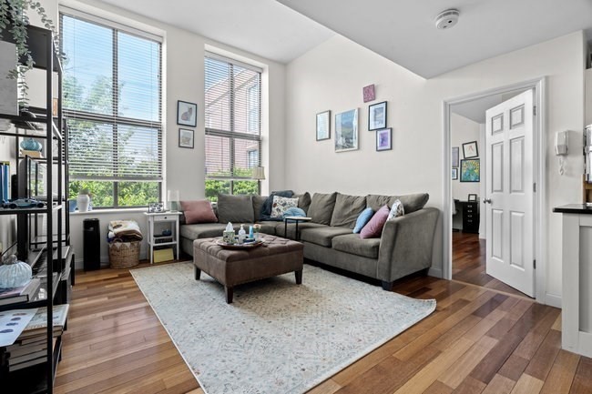 mission-hill - #73404124