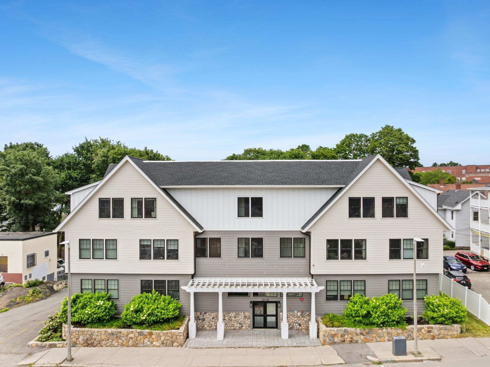 roslindale - #73404172