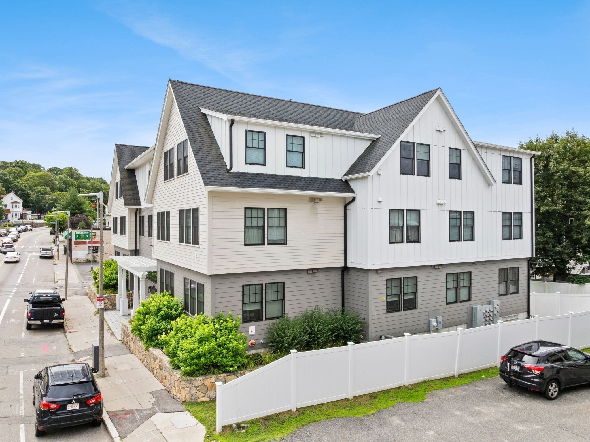 roslindale - #73404172