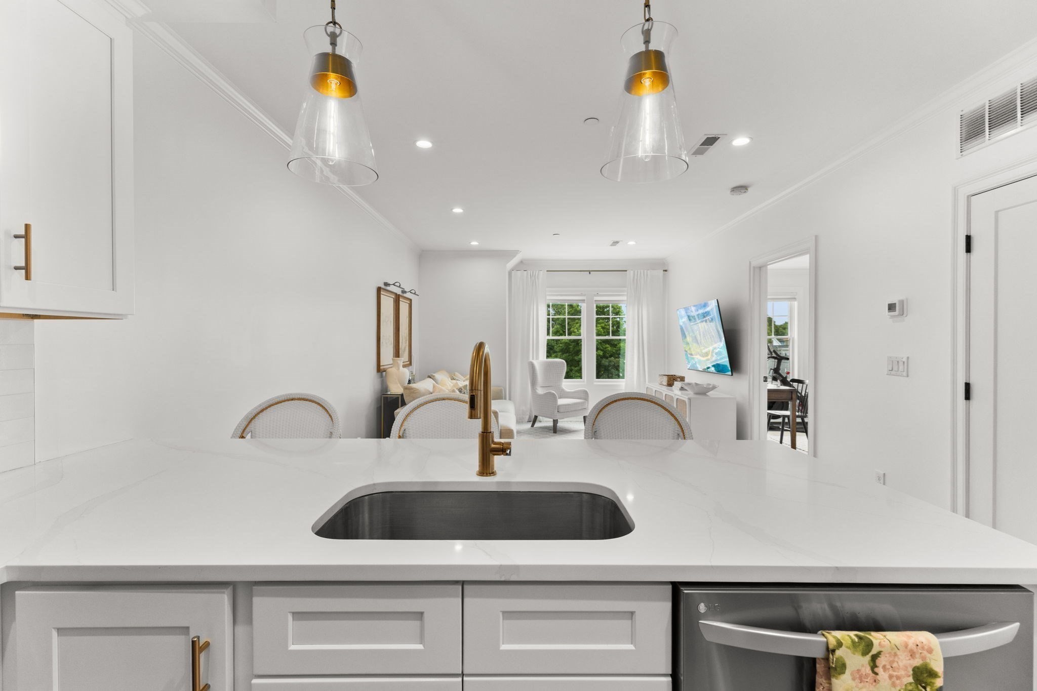 roslindale - #73404172