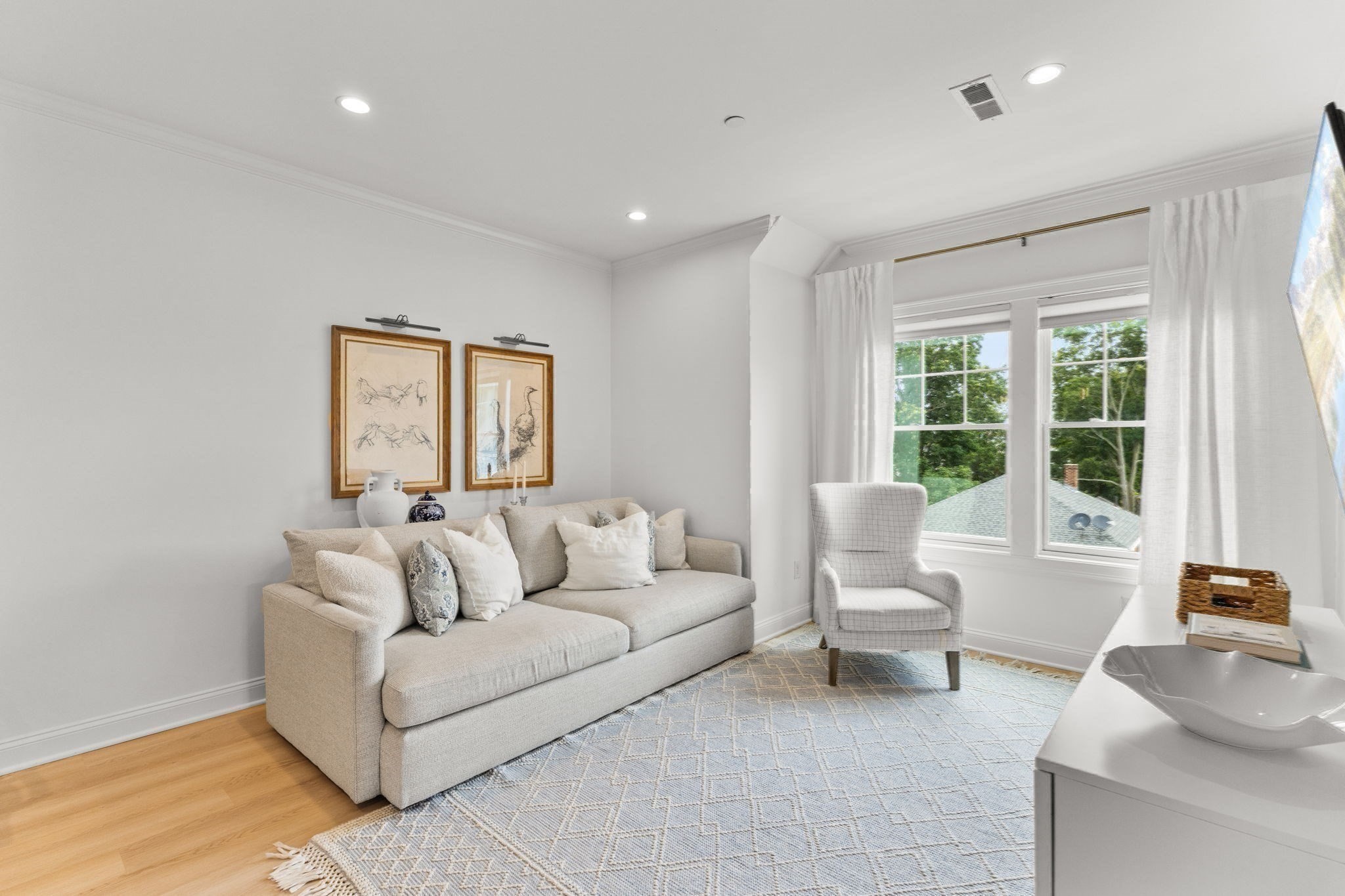 roslindale - #73404172