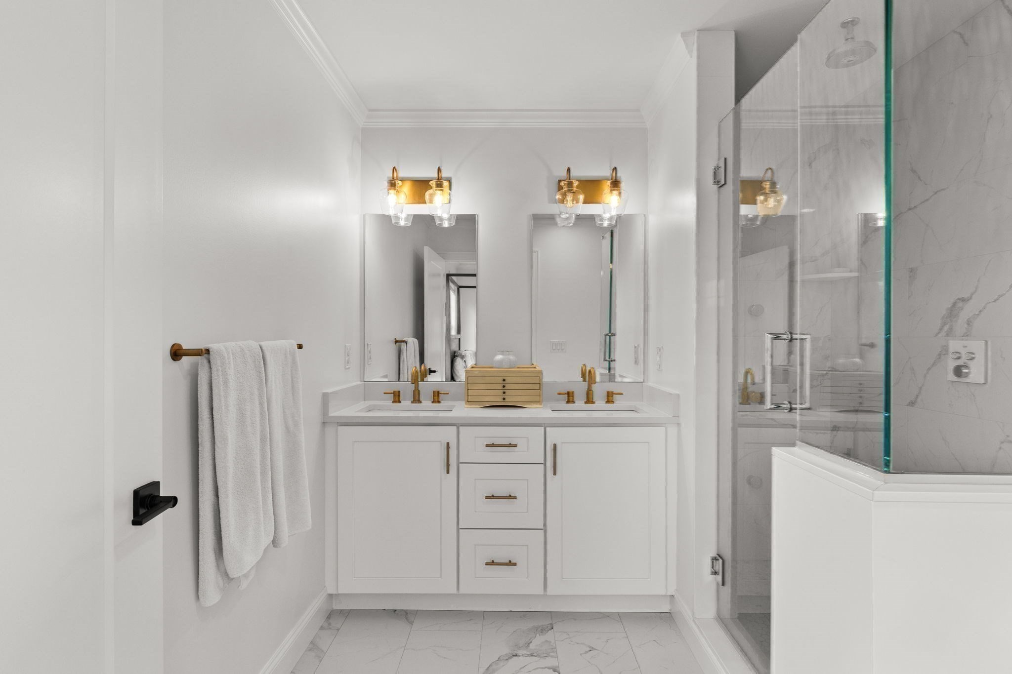 roslindale - #73404172