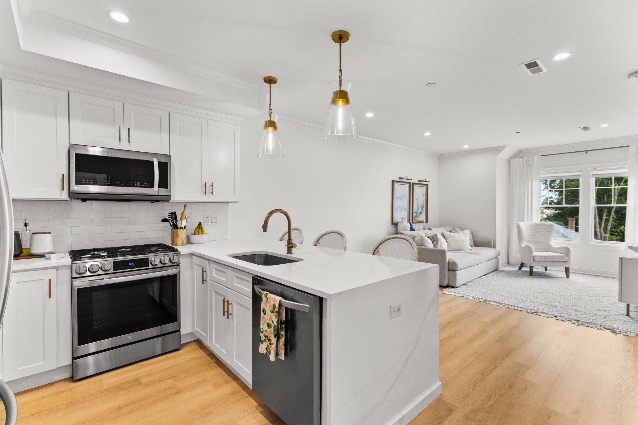 roslindale - #73404172