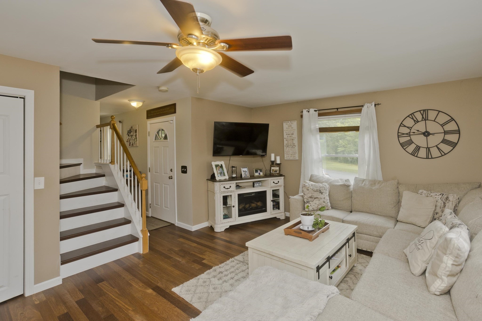 belchertown - #73404445