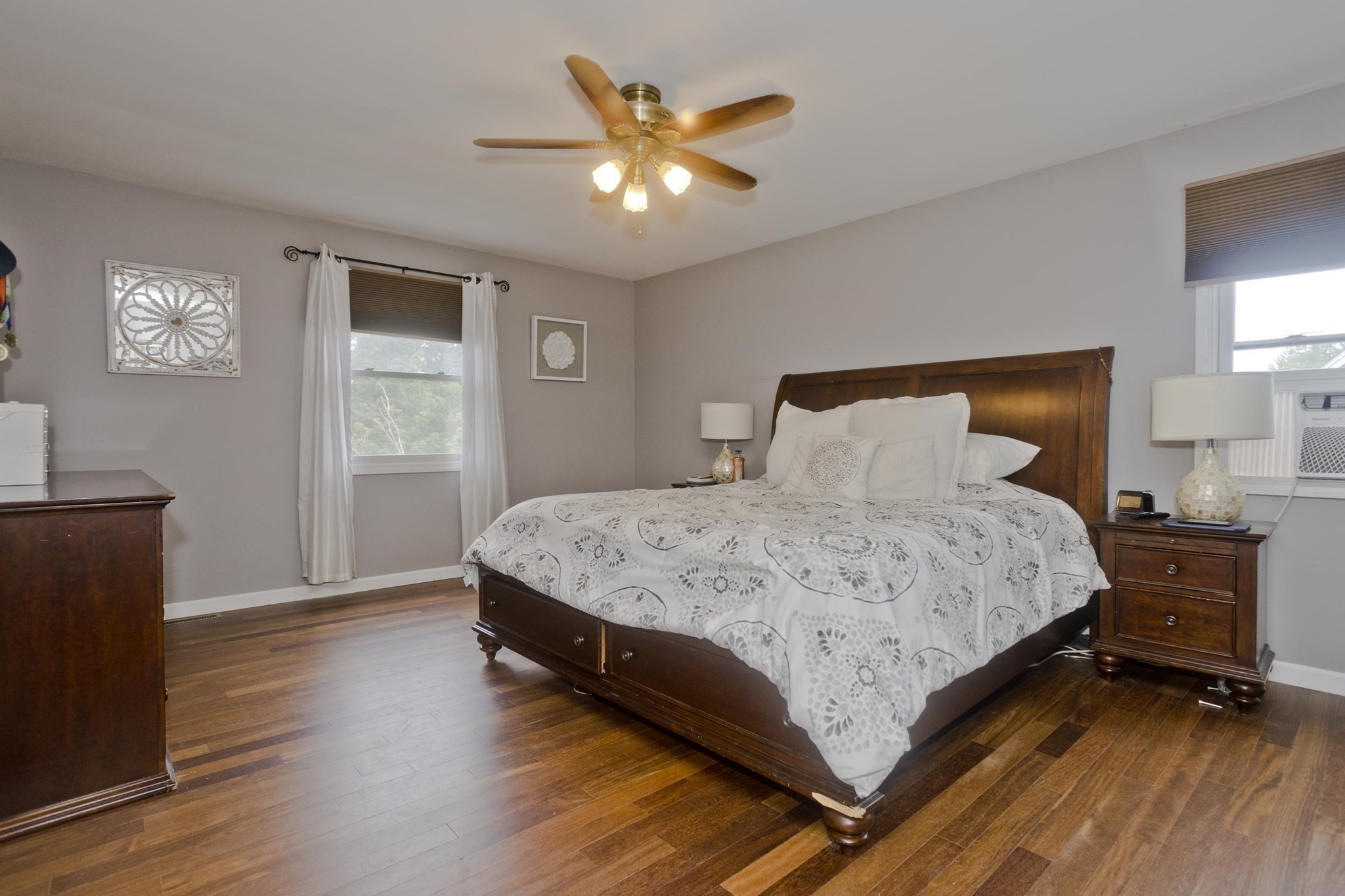 belchertown - #73404445