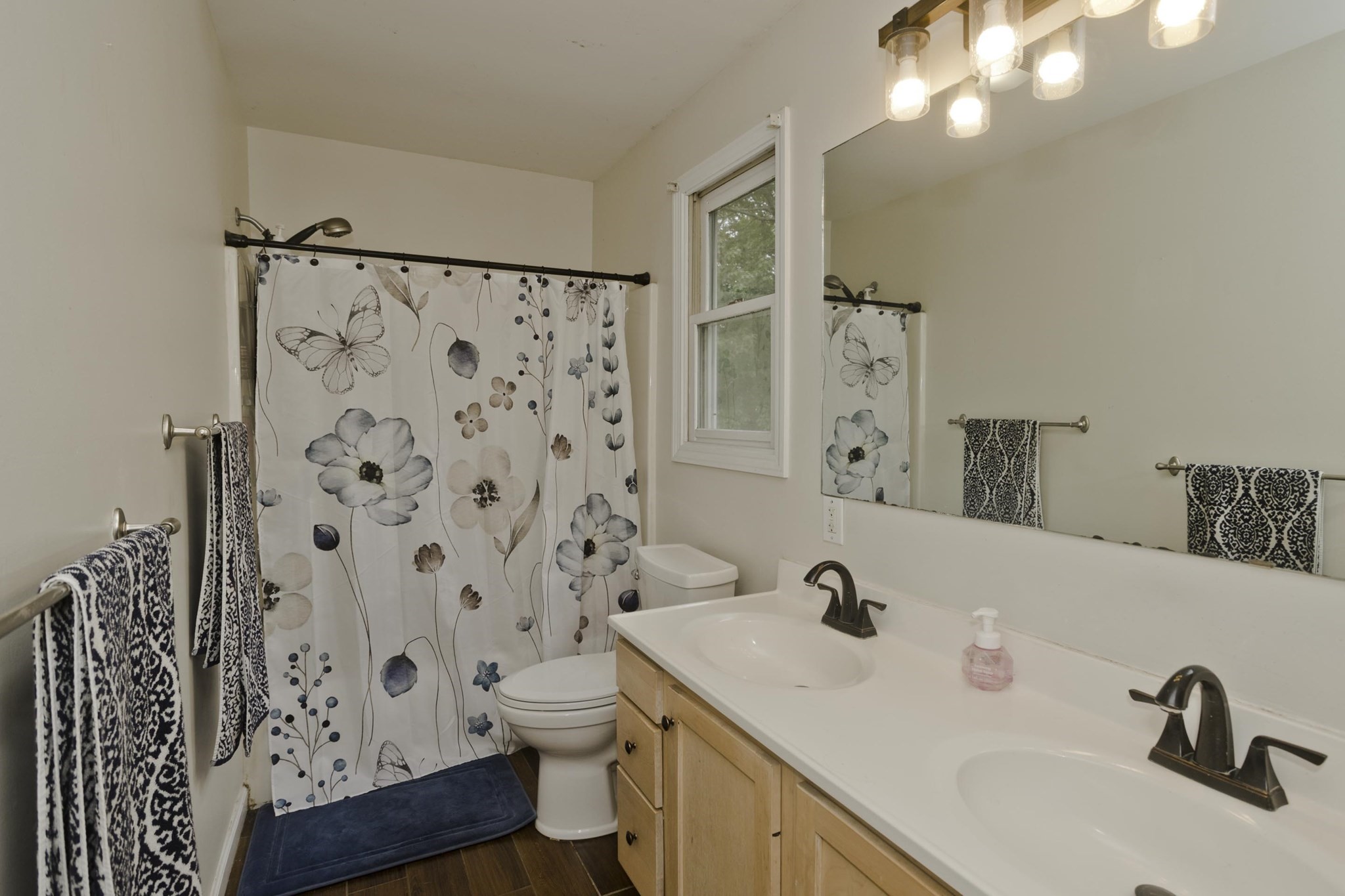 belchertown - #73404445