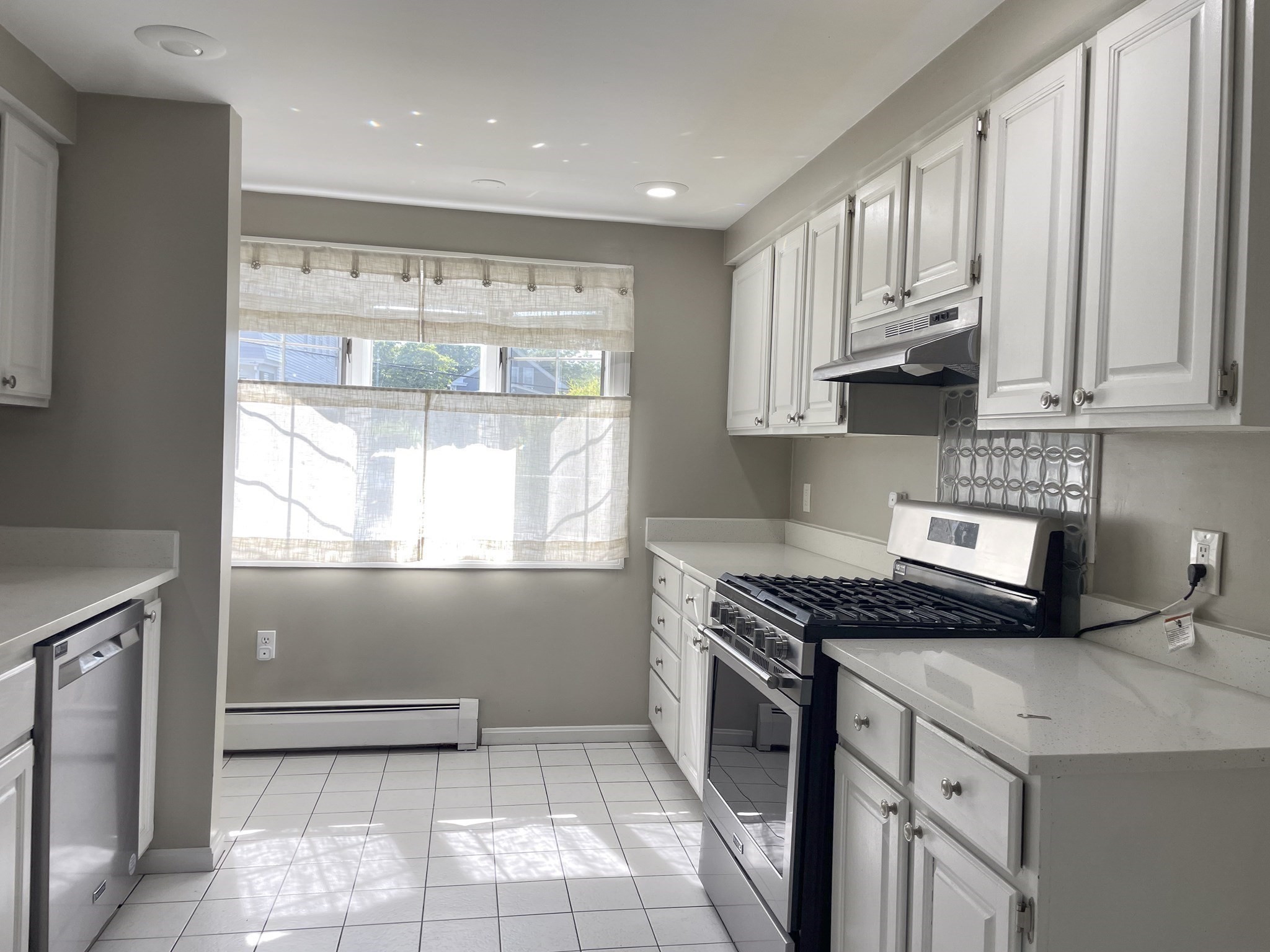 north-andover - #73404521