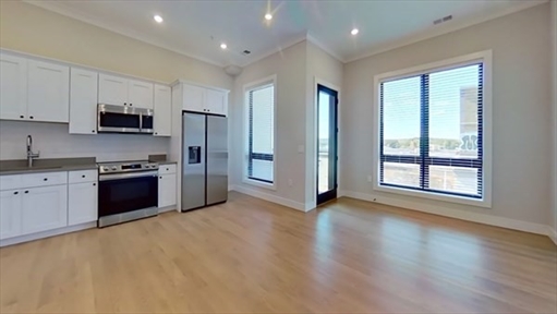 16-18 Highgate St., Apt 302