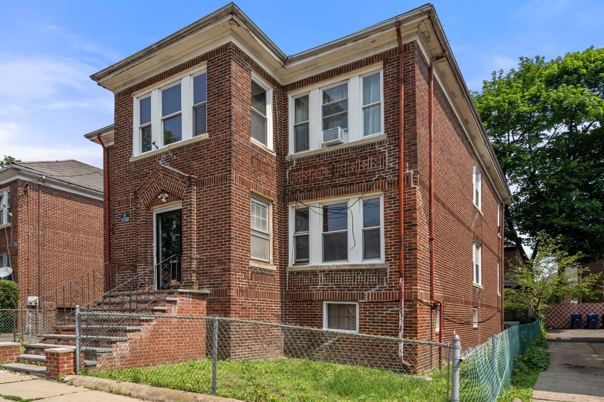 dorchester - #73405837