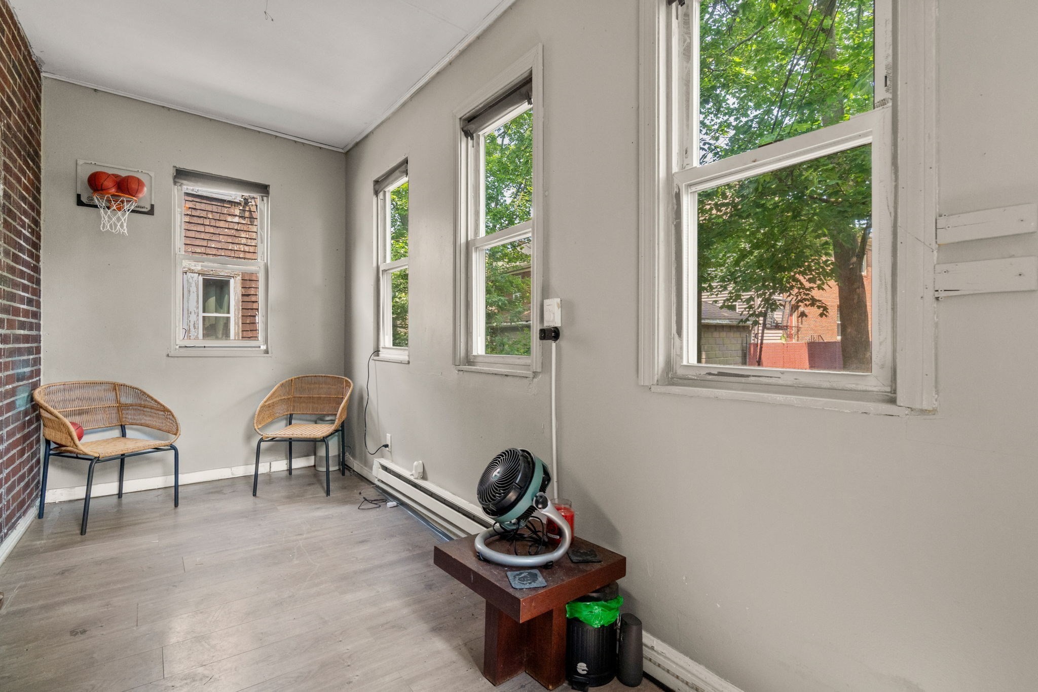 dorchester - #73405837