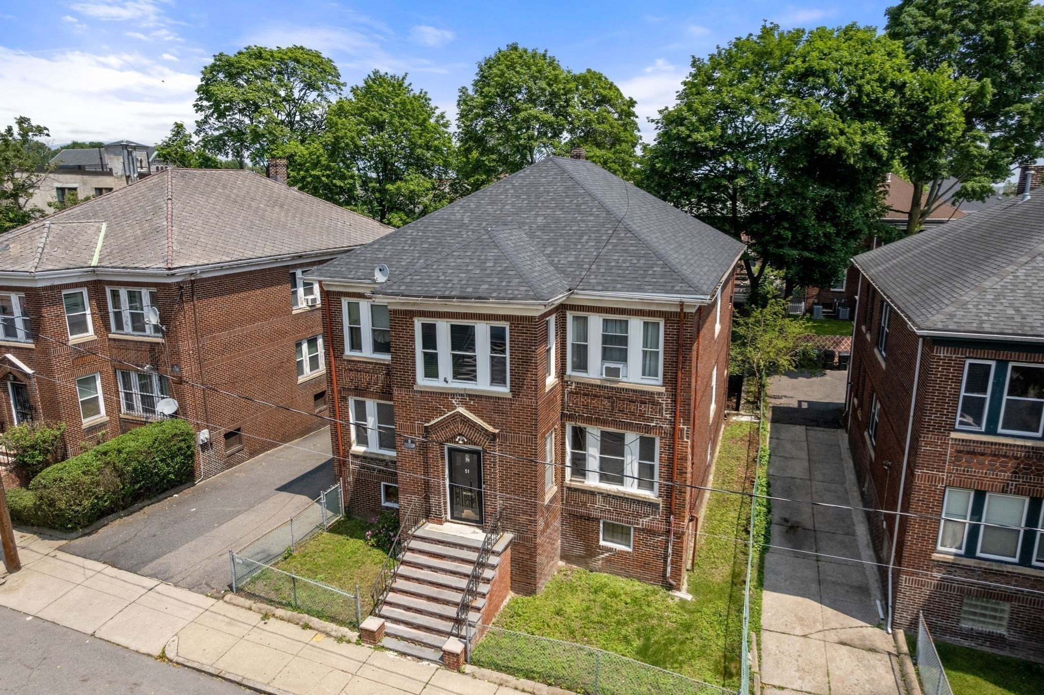 dorchester - #73405837