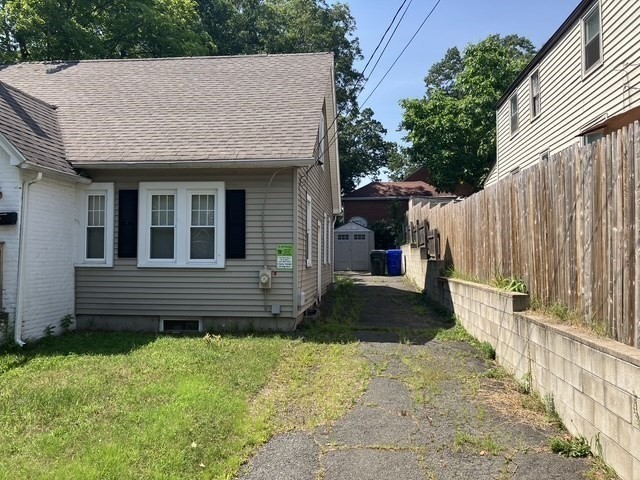 12 Carroll St, Springfield, MA 01108 - Image 2