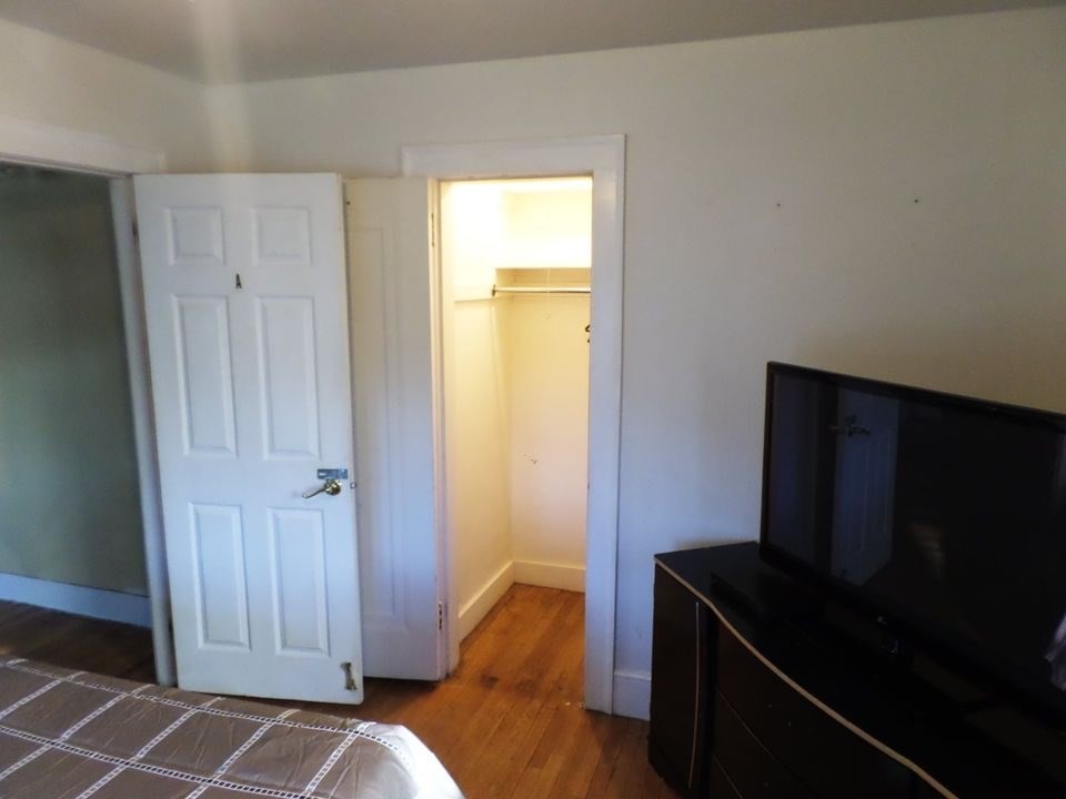 12 Carroll St, Springfield, MA 01108 - Image 8