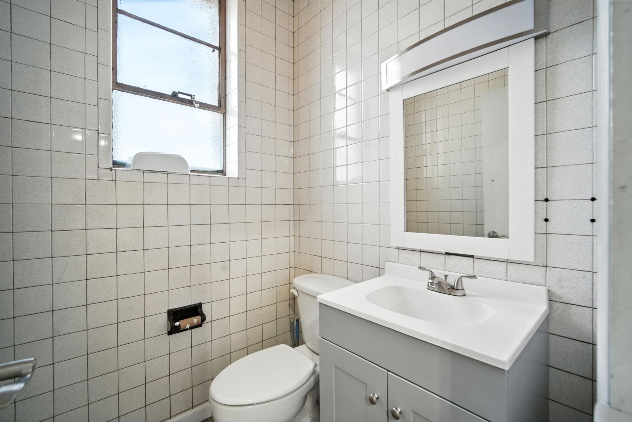 41 N Summer St, Holyoke, MA 01040 - Image 11