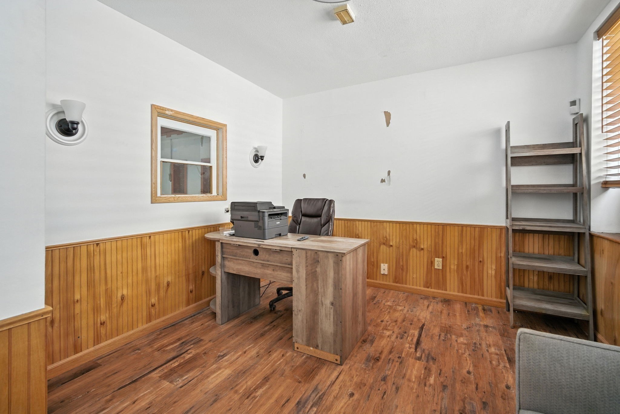 41 N Summer St, Holyoke, MA 01040 - Image 14