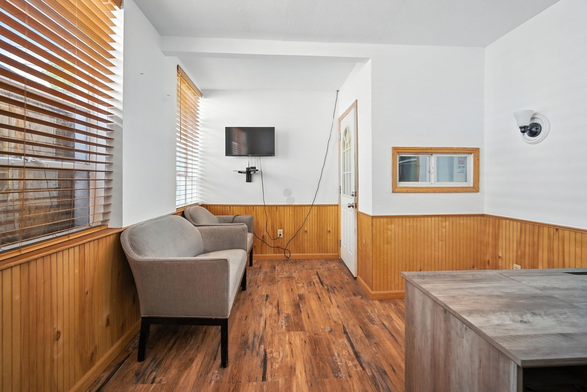 41 N Summer St, Holyoke, MA 01040 - Image 15