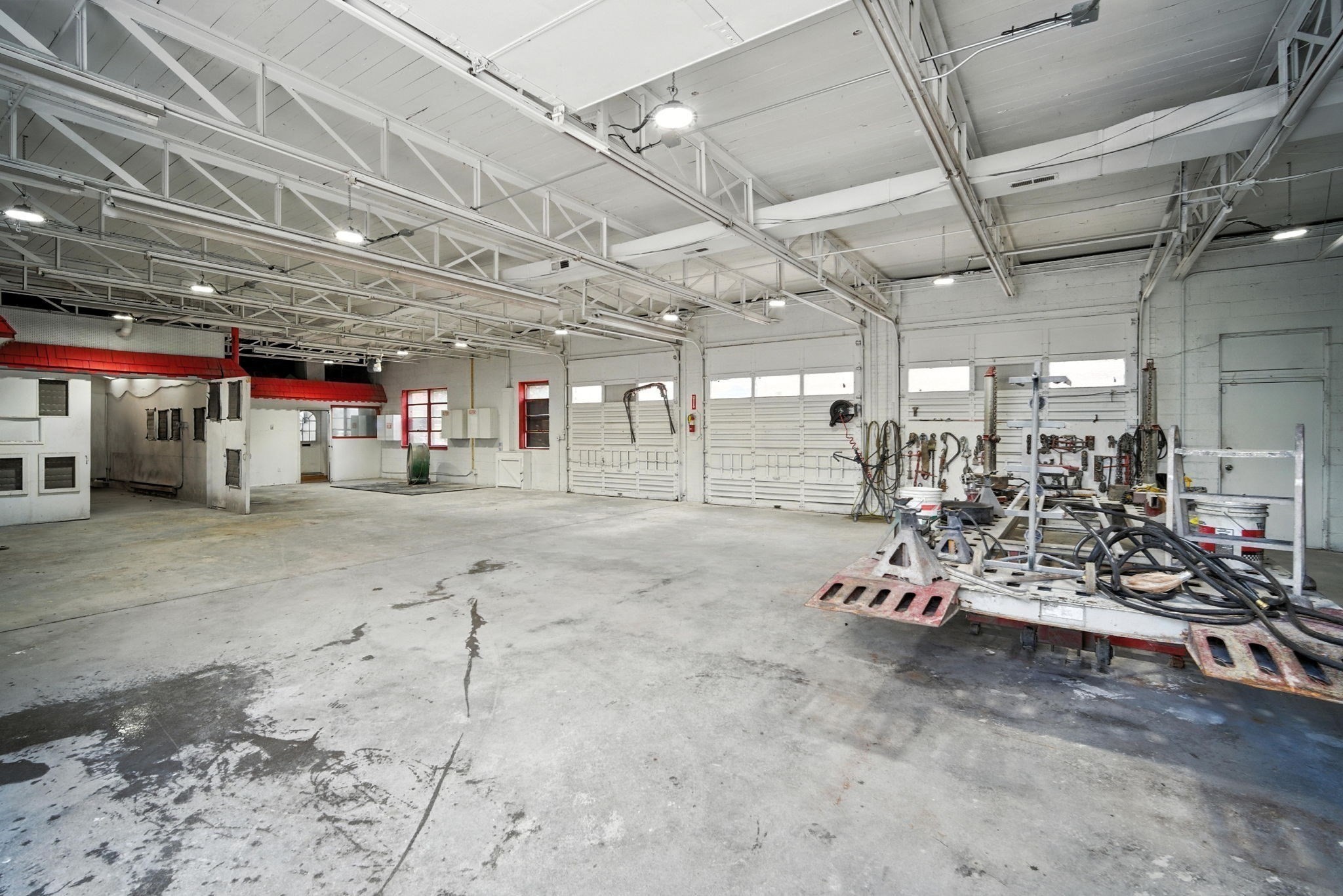 41 N Summer St, Holyoke, MA 01040 - Image 8