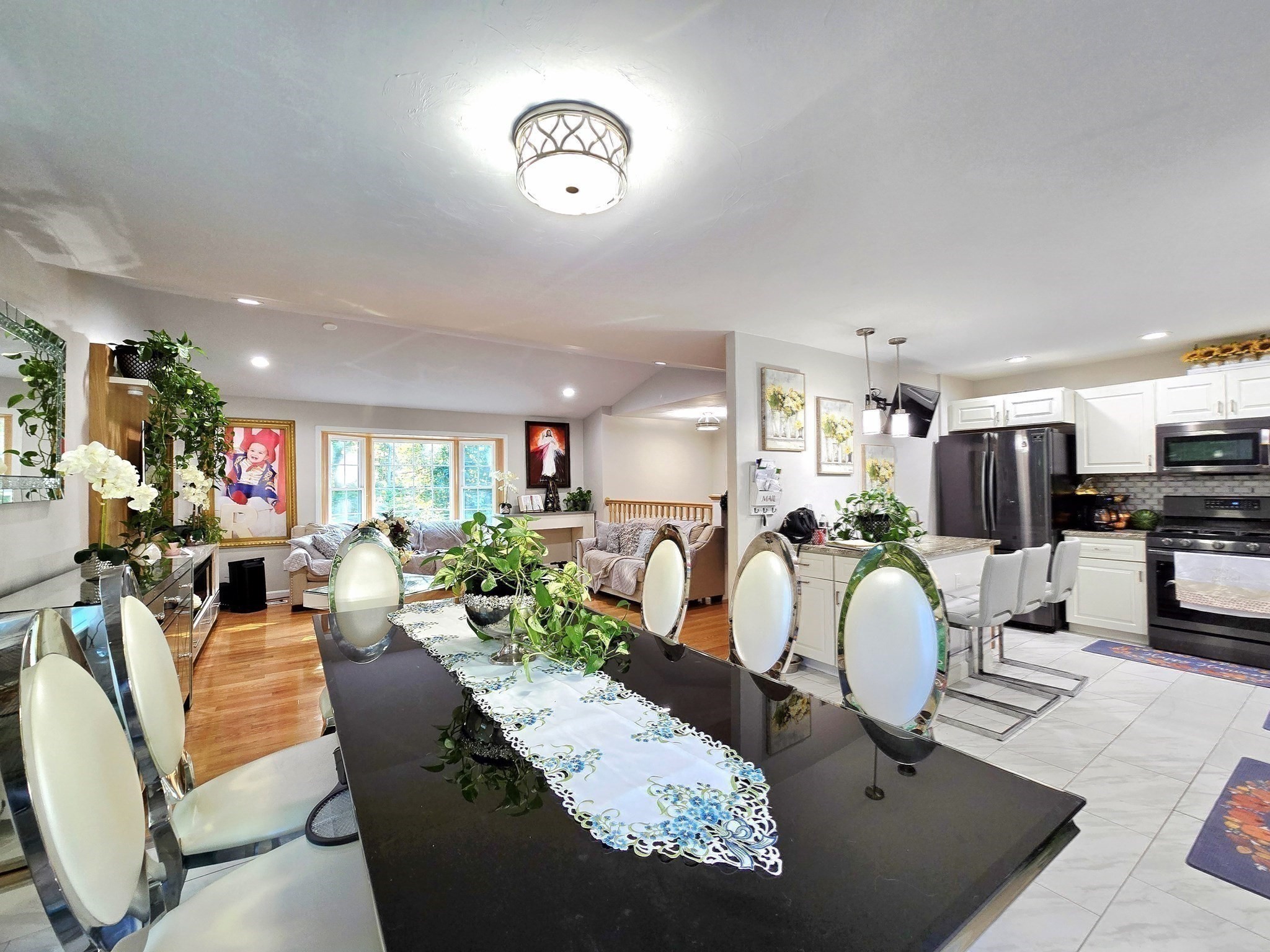 457 Granite St, Worcester, MA 01607