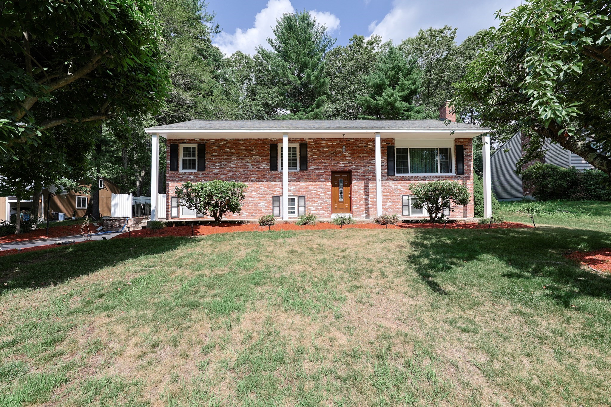 14 Minuteman Way, Shrewsbury, MA 01545