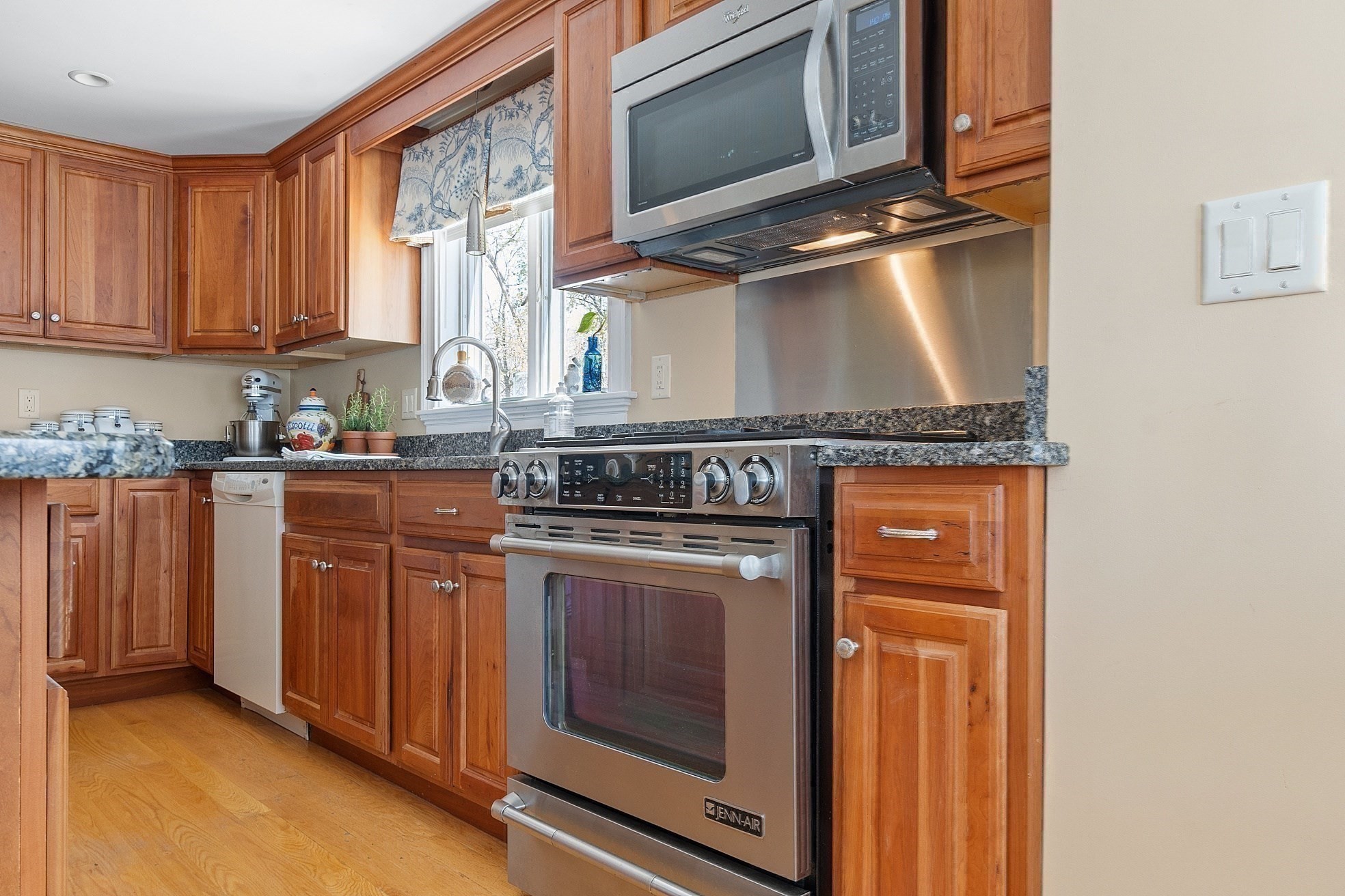 13 Washington Street, North Reading, MA 01864 - Image 6