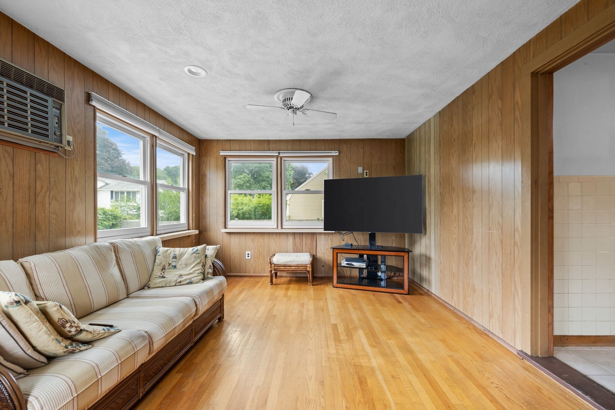 lowell - #73408044