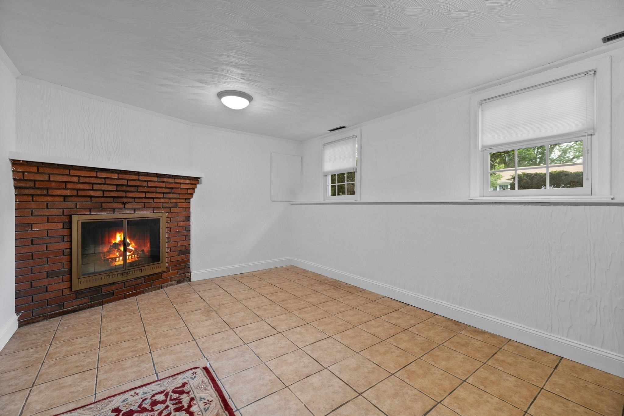 lowell - #73408044