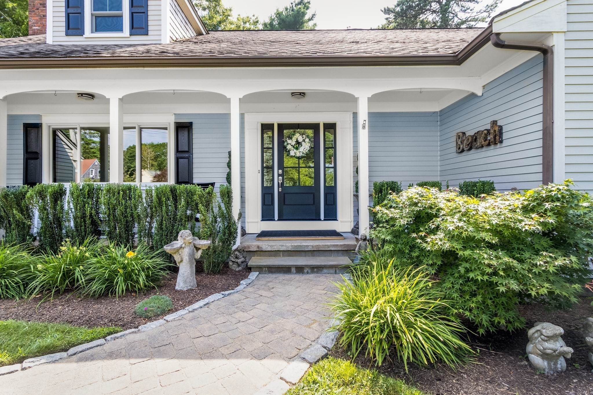 90 E Harbor Drive, Falmouth, MA 02536