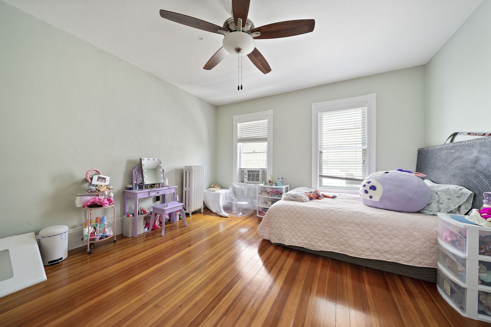 dorchester - #73408295