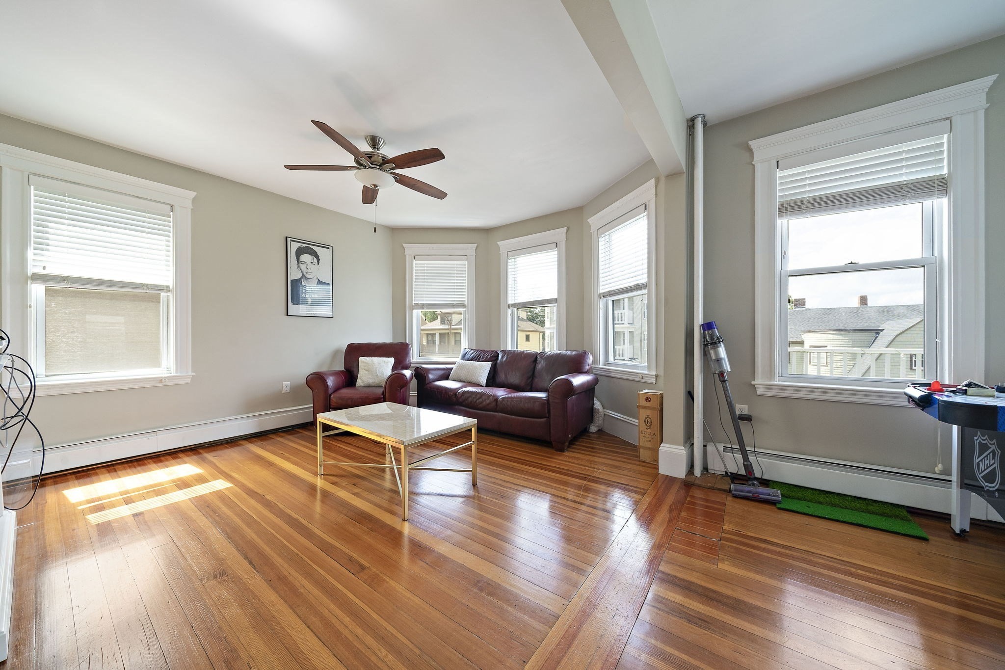 dorchester - #73408295