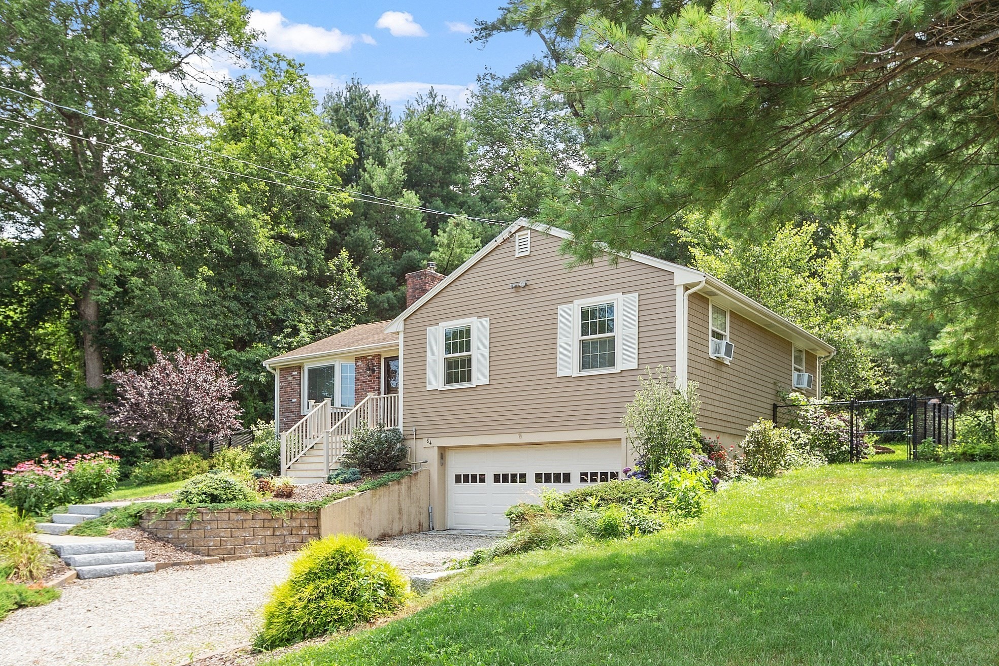 64 Carolyn Cir, Marshfield, MA 02050 - Image 2