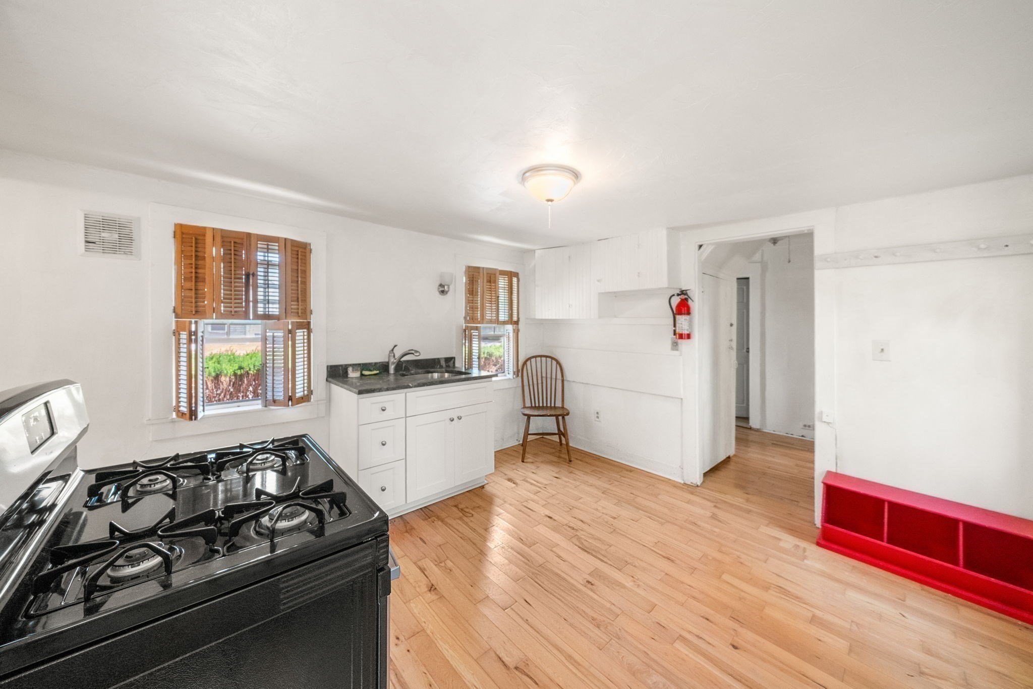 1406 Tucker Rd, Dartmouth, MA 02747 - Image 10