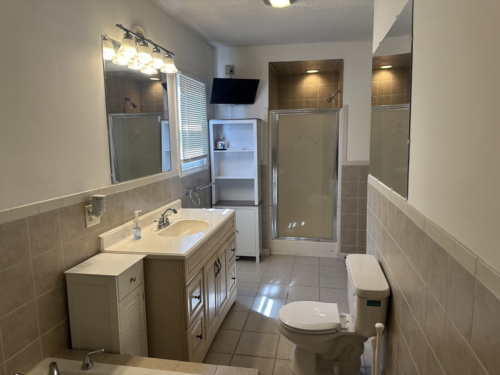 new-bedford - #73408596
