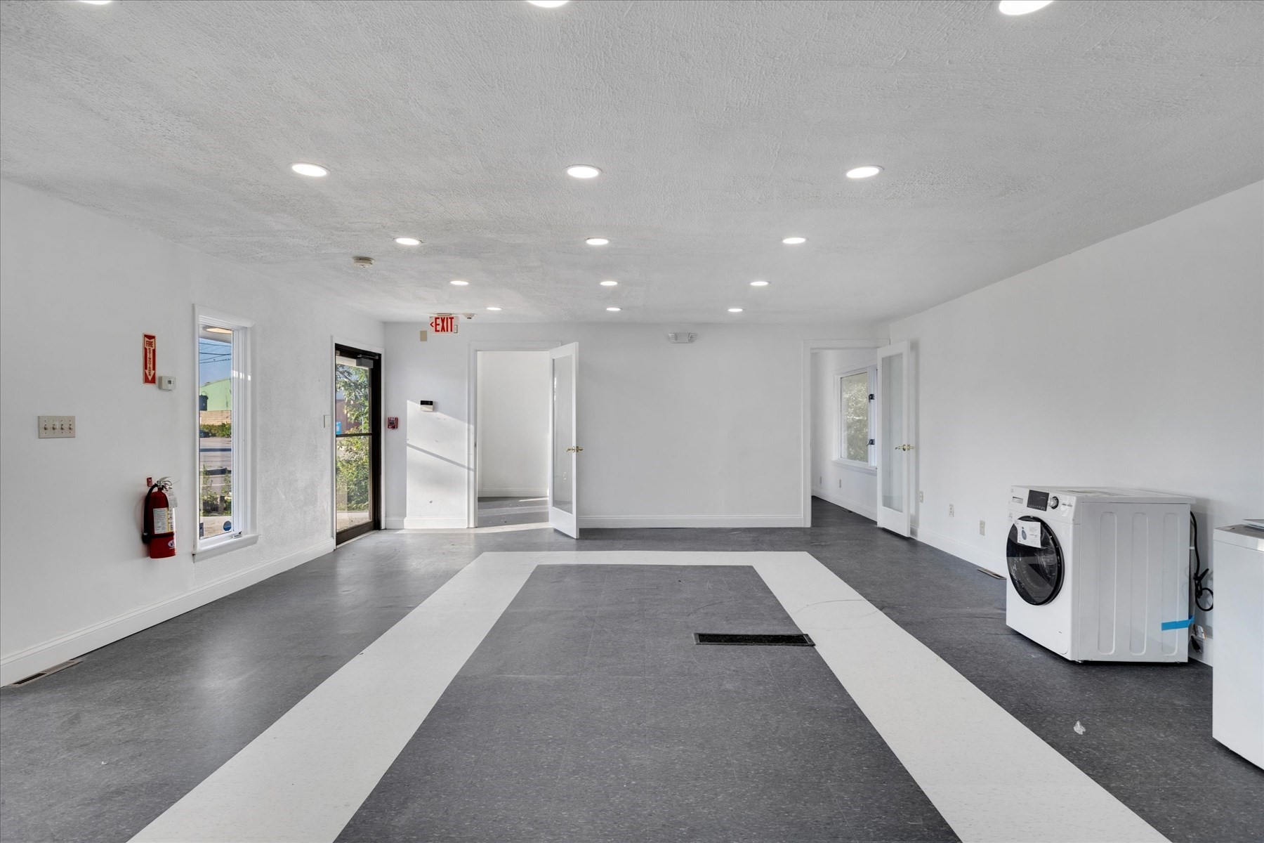 307 Falmouth Rd, Barnstable, MA 02601 - Image 9