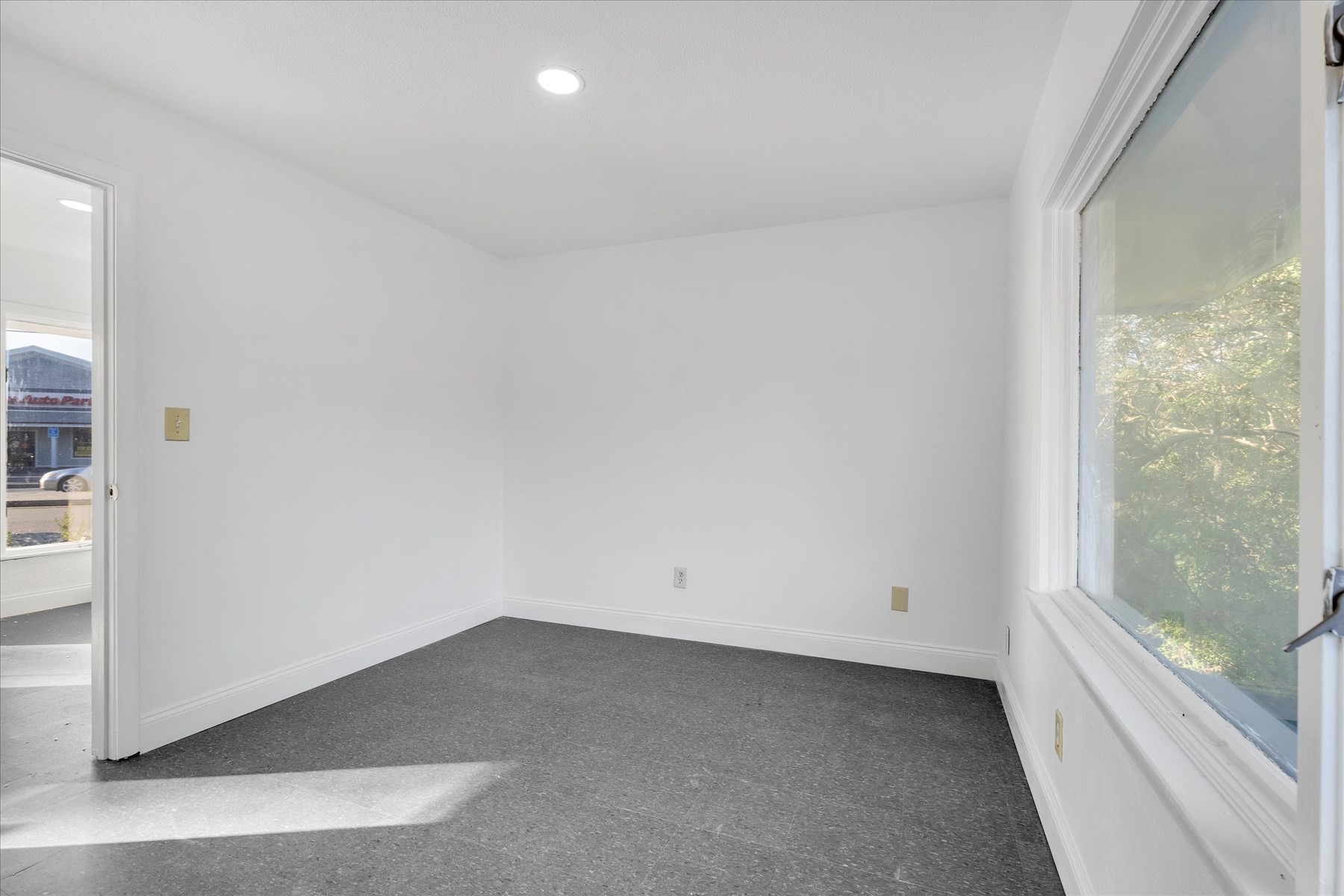 307 Falmouth Rd, Barnstable, MA 02601 - Image 10