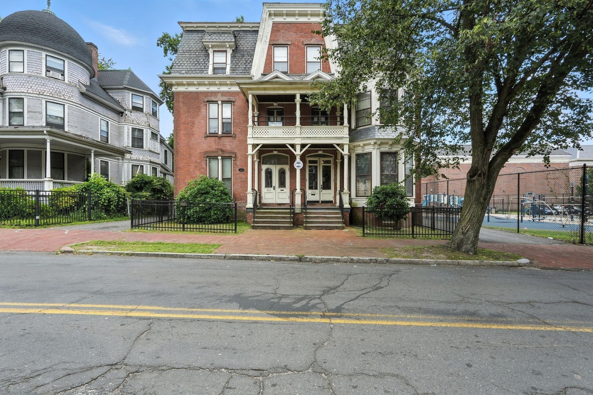 265 Union St, Springfield, MA 01105