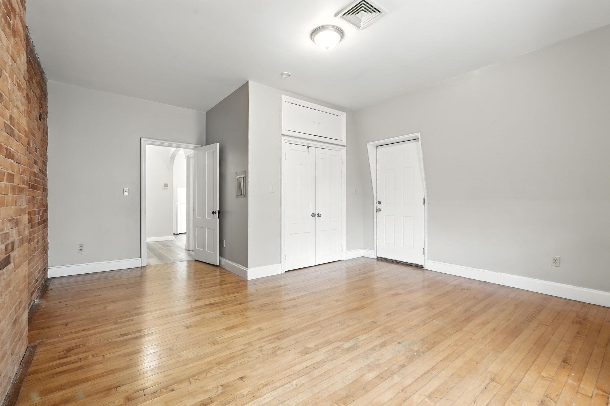 265 Union St, Springfield, MA 01105 - Image 11