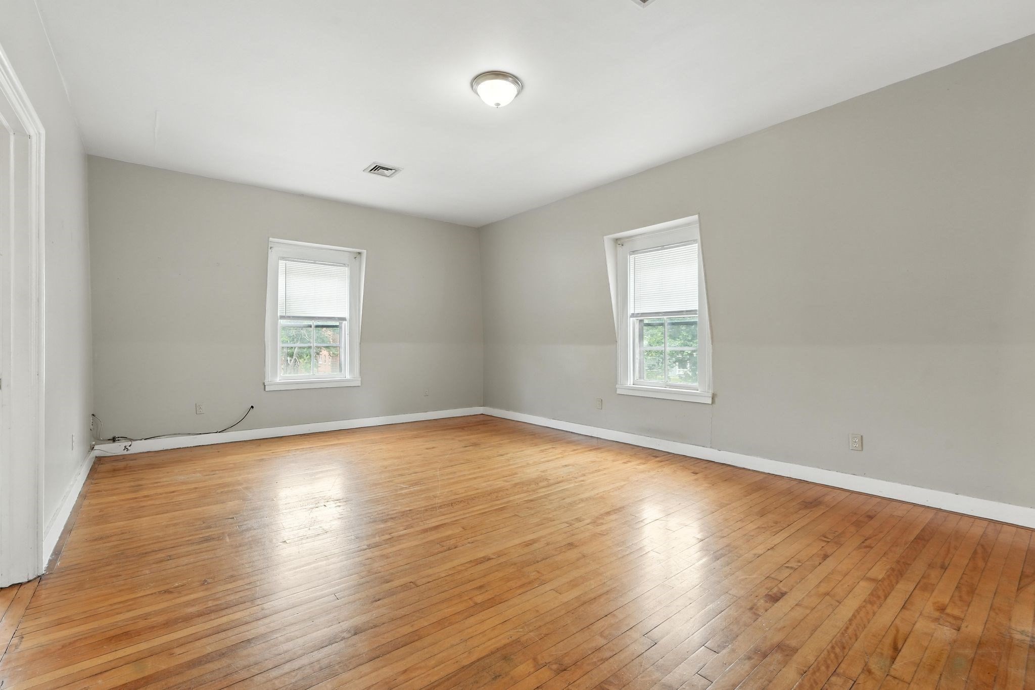 265 Union St, Springfield, MA 01105 - Image 12