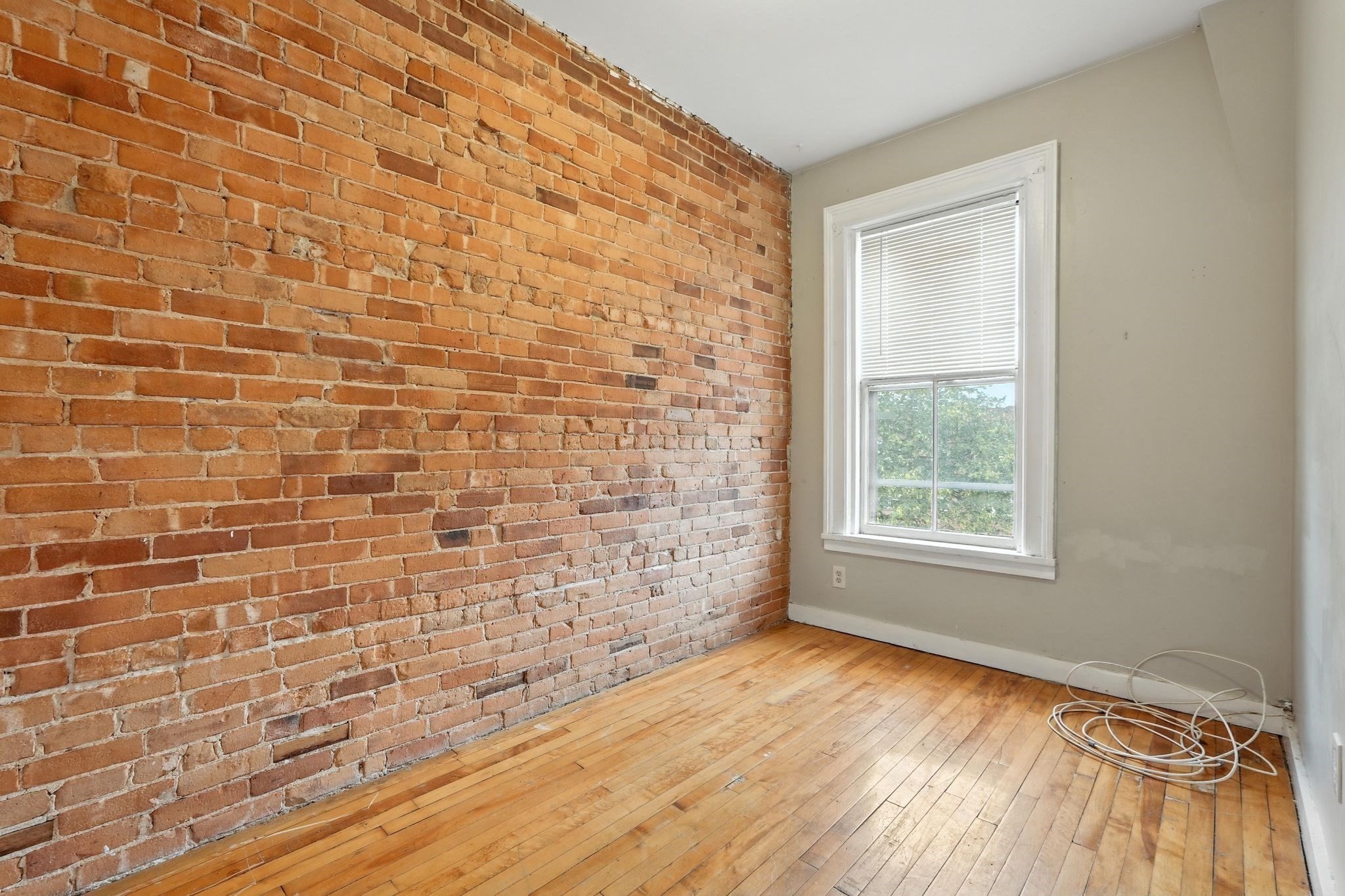 265 Union St, Springfield, MA 01105 - Image 14