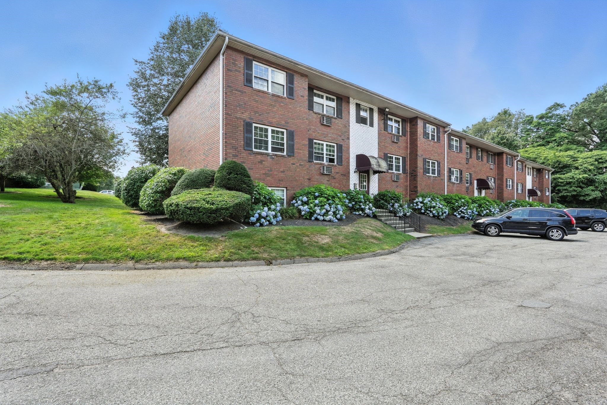 holyoke - #73409019