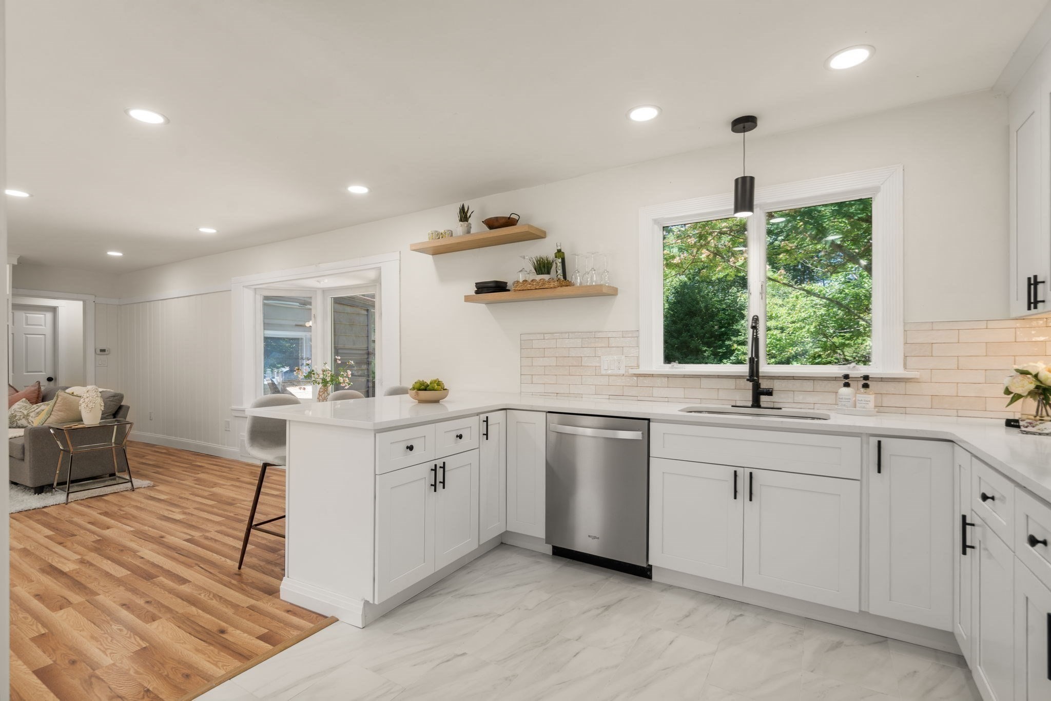 walpole - #73409082