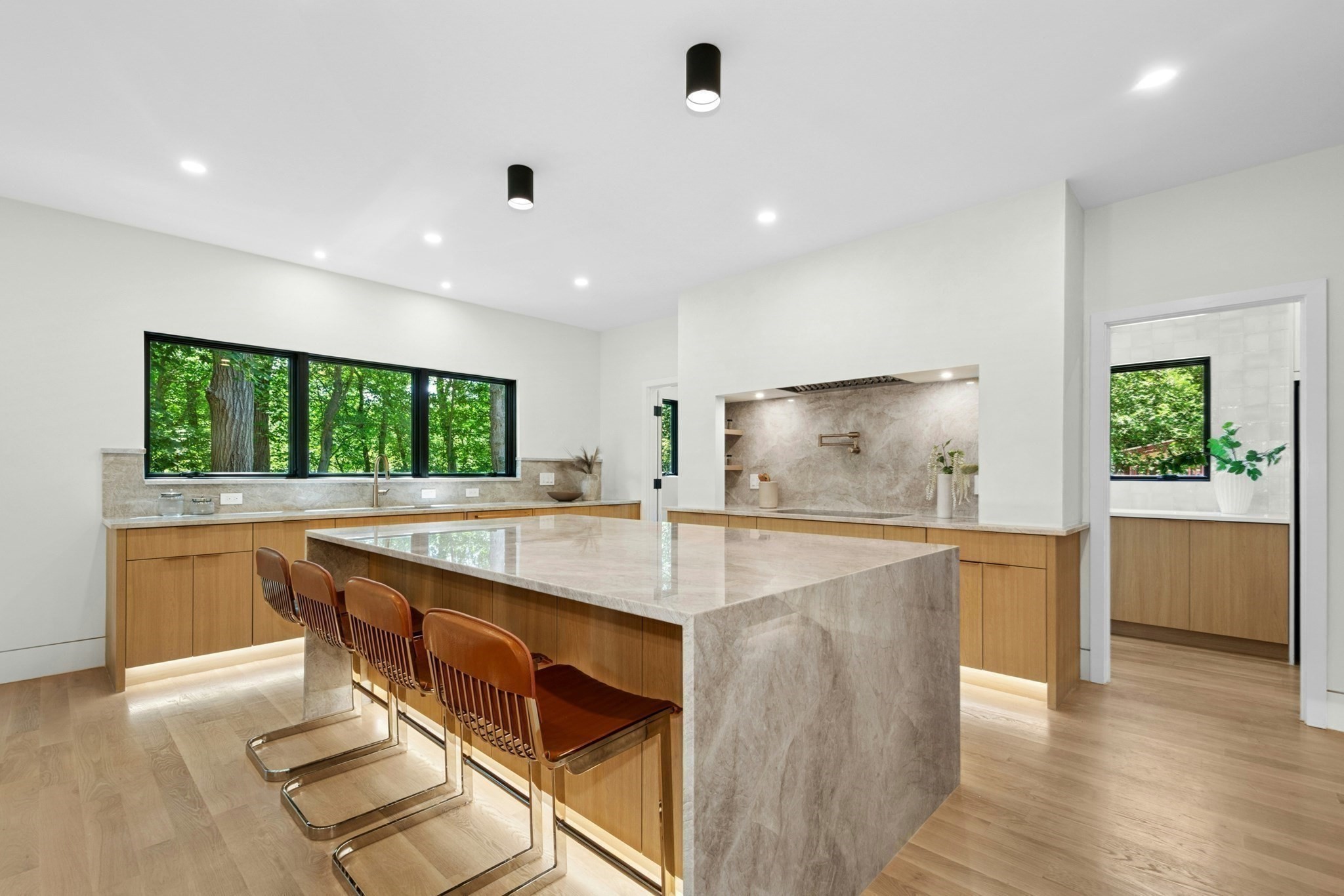 109 Harwich Rd, Newton, MA 02467 - Image 9