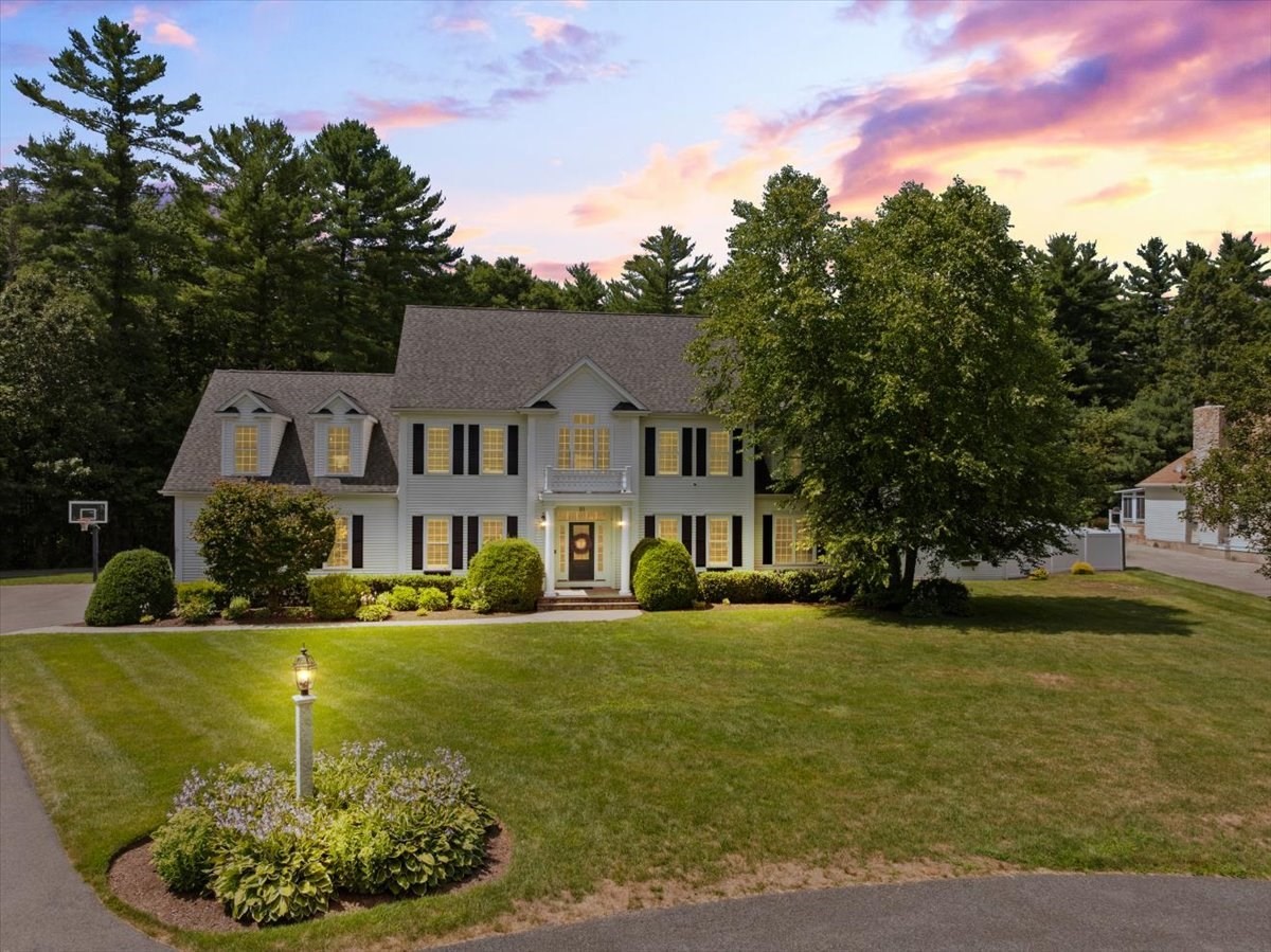 10 Kenbane Dr, Easton, MA 02375