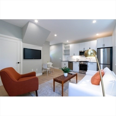48 St John, Apt 2